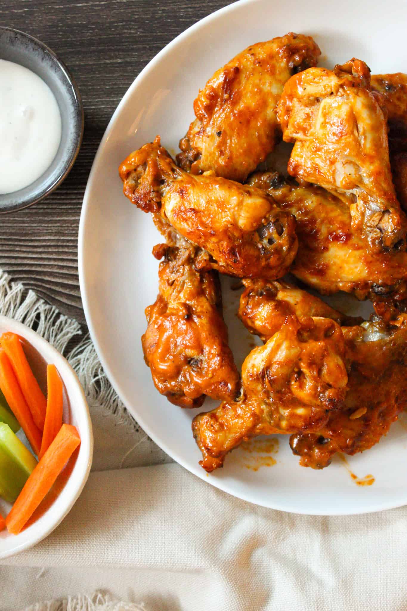 Close up picture of crispy crockpot chicken wings.