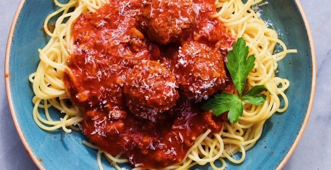 The Best EVER Homemade Spaghetti & Meatballs