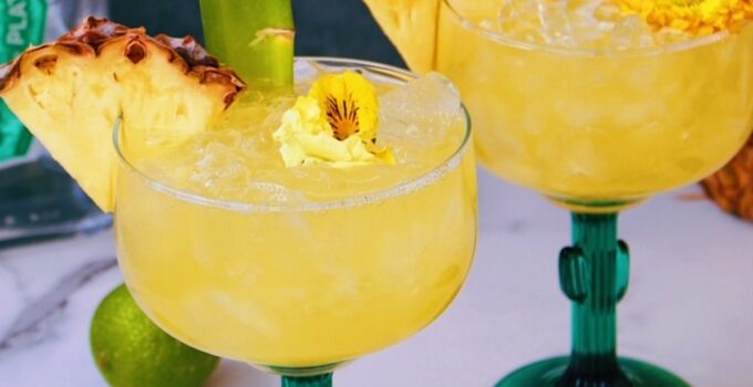Pineapple Tequila Cocktail (Pineapple Margarita)